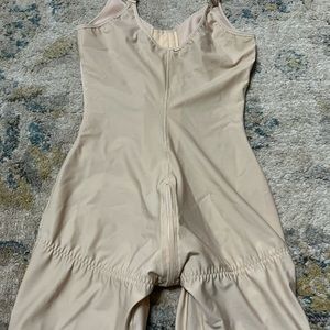 Brand new! Post-op Faja, compression garment, size medium